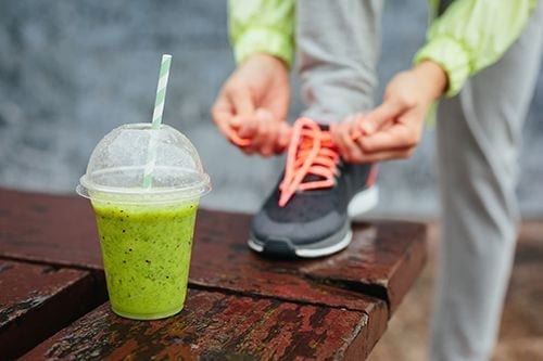 Exercising with a smoothie