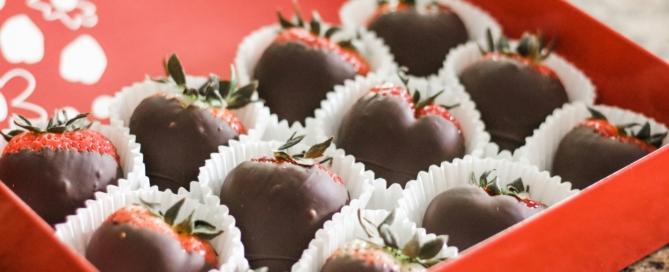 Dark chocolate-dipped strawberries